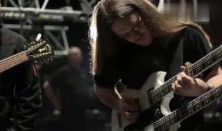 加州旅馆老鹰乐队主唱 加州旅馆老鹰乐队